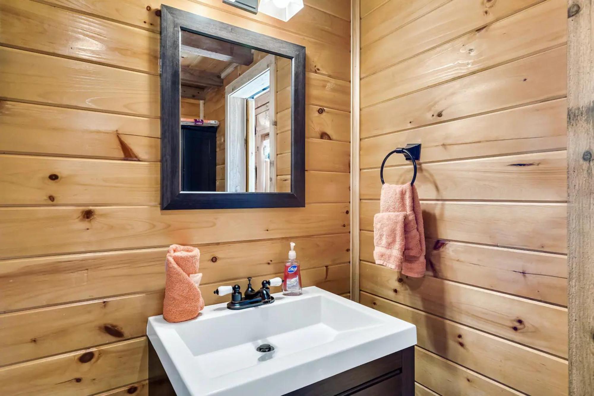 Views 1Br15Bath Pet-Friendly With Hot Tub & Bbq 비둘기 포지 외부 사진